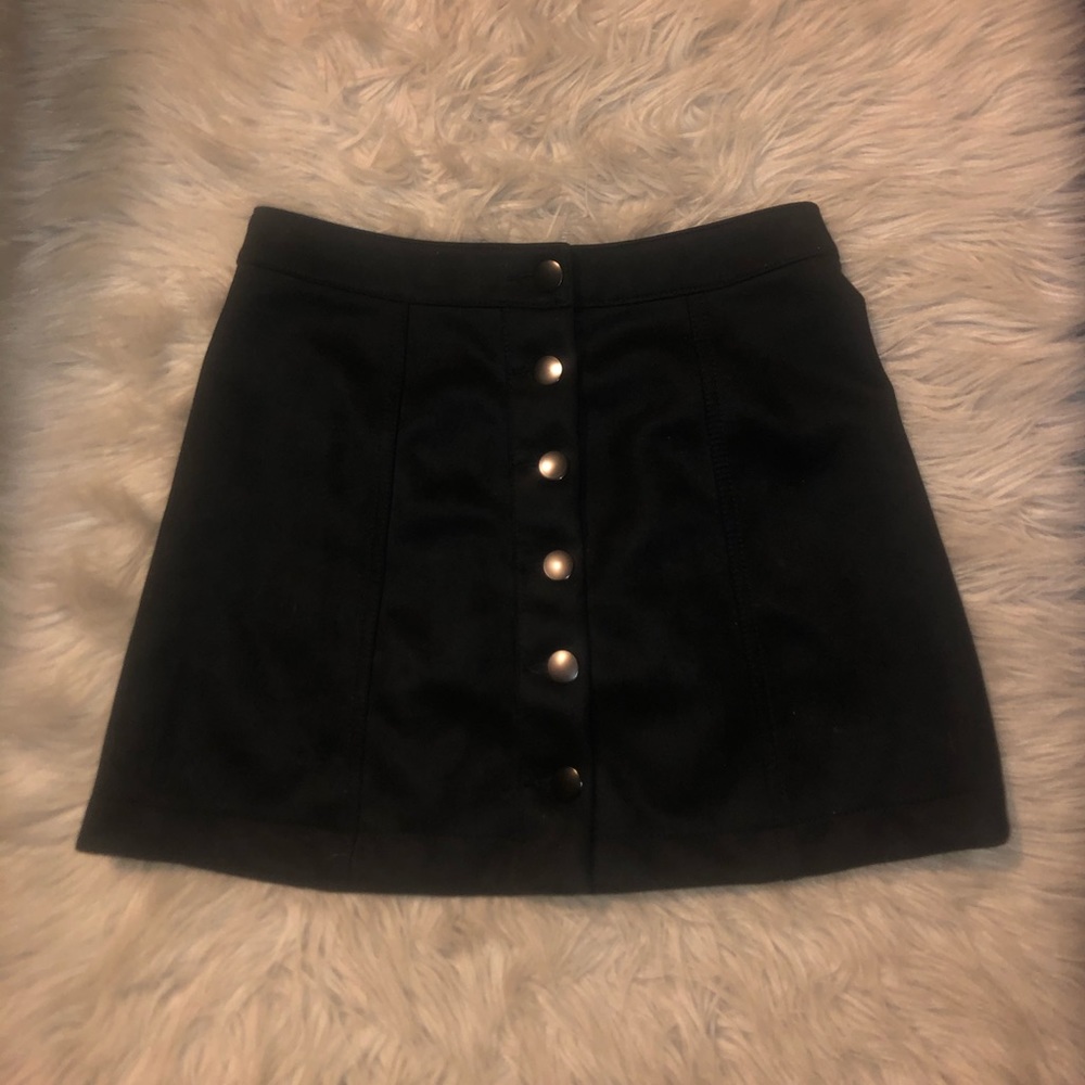 Forever 21 Black Suede Button Front Skirt size 2